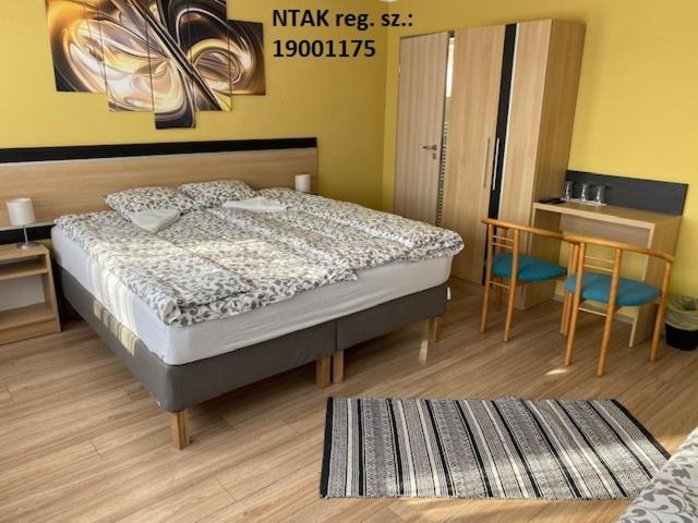 Romahegy Rendezvenyhaz Bed & Breakfast Kaposvar Exterior photo